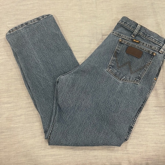 Wrangler Other - Men's Wrangler Straight Leg Blue Jeans Size 40x30
